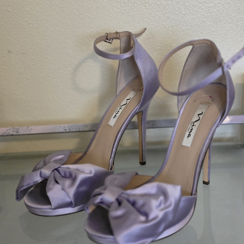 Nina Women's Lavender Satin Heels